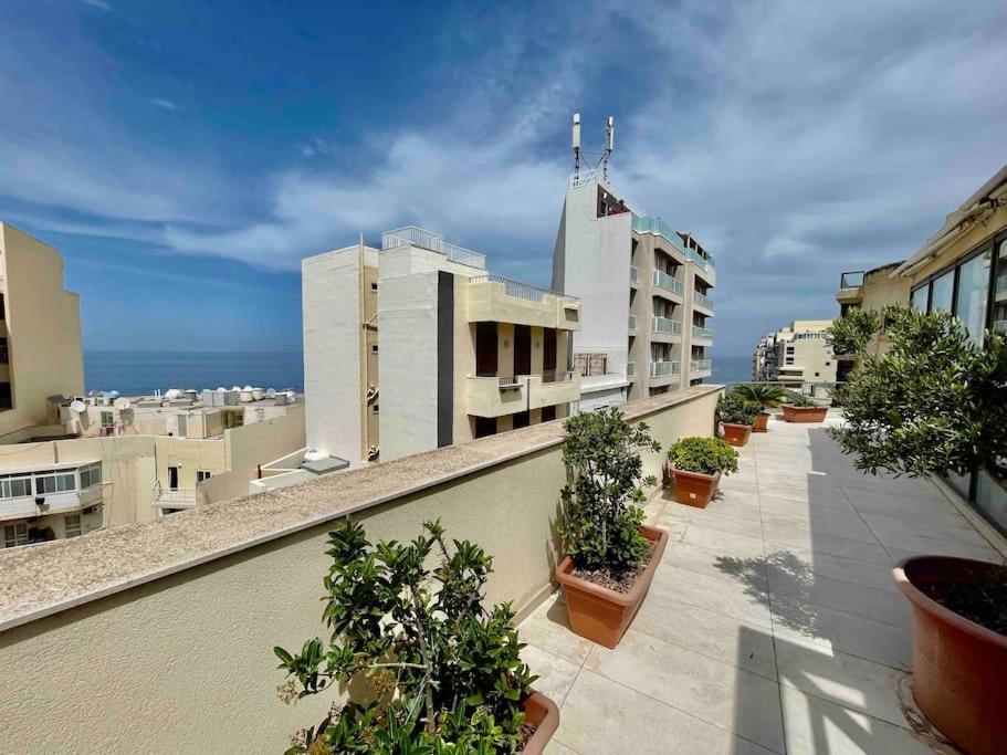 Sea View Penthouse In Tas-Sliema Apartment Exterior photo